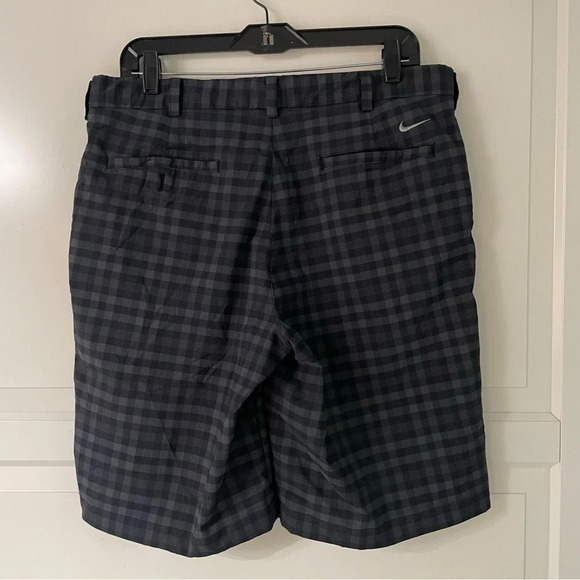 Nike men’s golf Dri Fit plaid shorts 15254 - Picture 2 of 9
